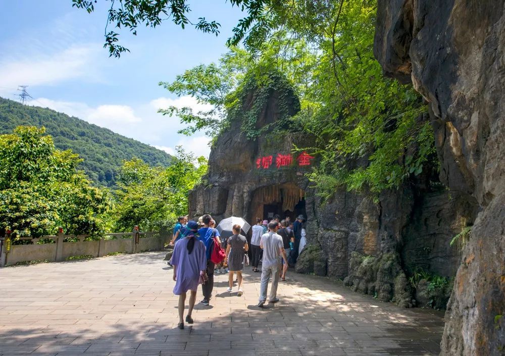 湖北文旅公众号推荐利川腾龙洞景区