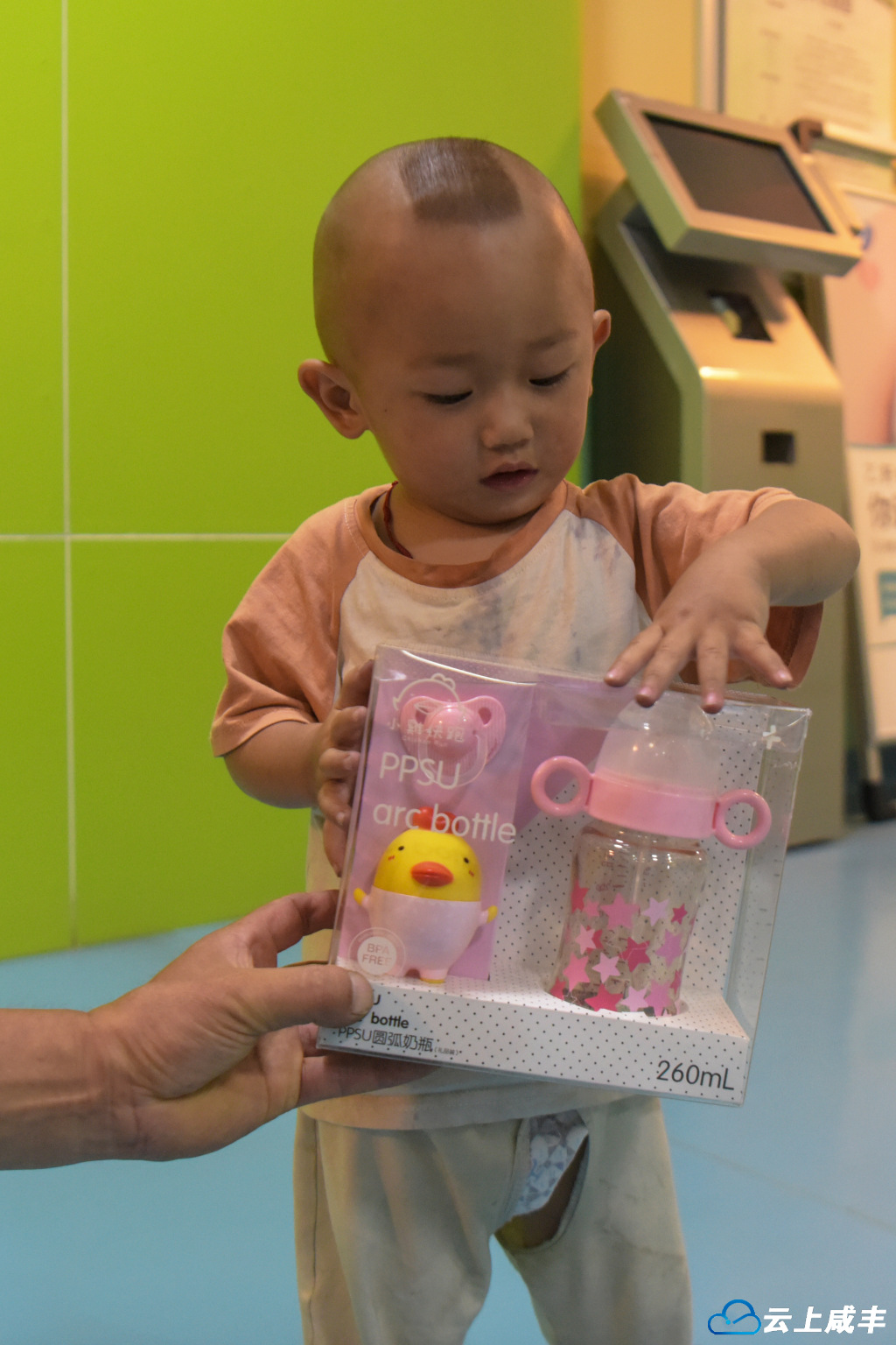 LWJ_8260AA_副本.jpg LWJ_8260AA_副本.jpg