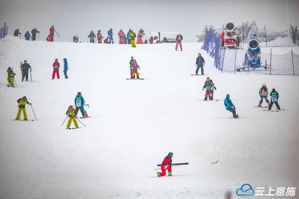 利川滑雪场图片