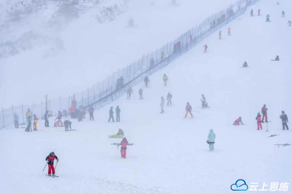 利川滑雪场图片