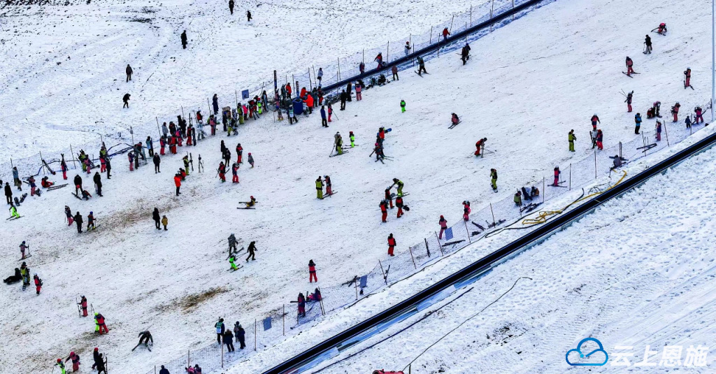 利川滑雪场图片