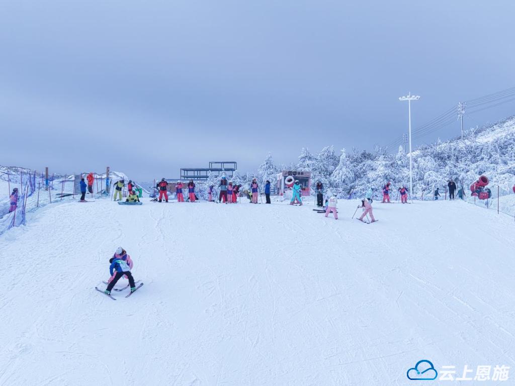 利川滑雪场图片