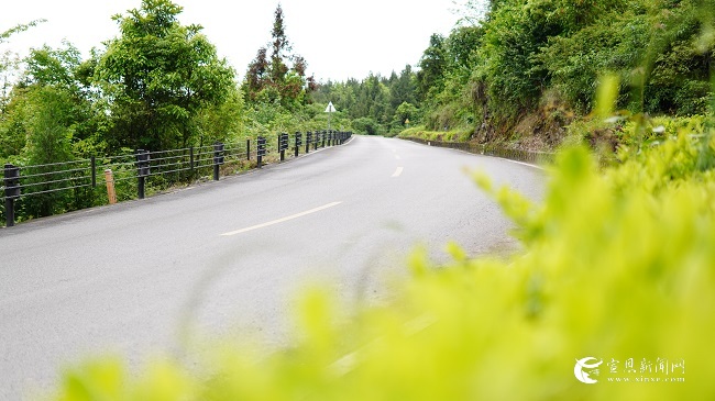 四好农村路“黄傅线”.JPG