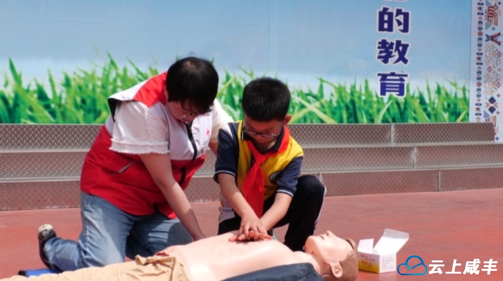 县政协扎实开展服务基层、服务群众“五进”活动