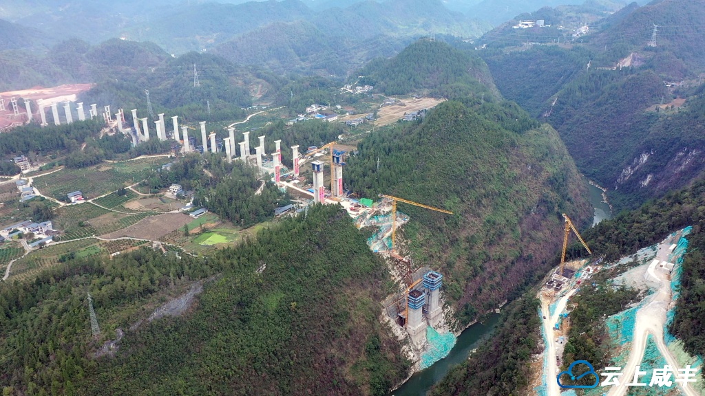 利咸高速大河特大桥桩基施工完成