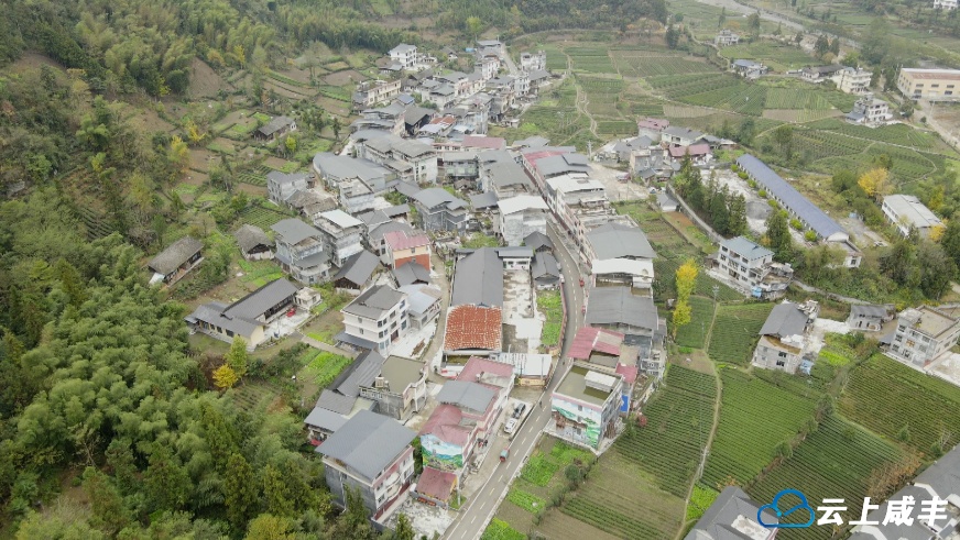 大村荣获“恩施州延安精神进农村”教育基地称号