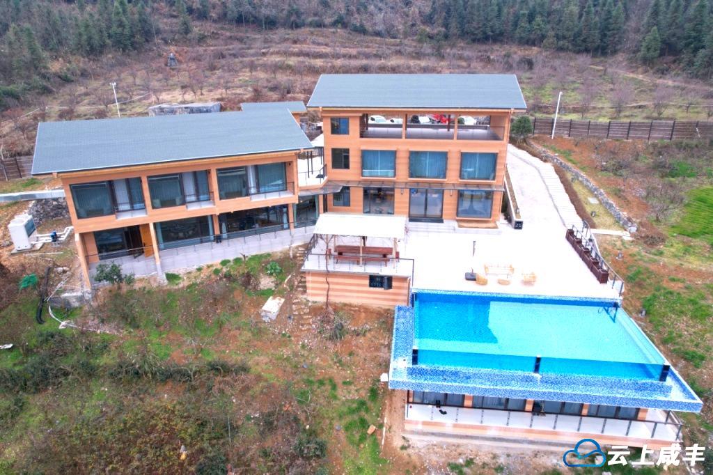 8deadb65ca92045bc1379b48a0f857ac.jpg 8deadb65ca92045bc1379b48a0f857ac.jpg