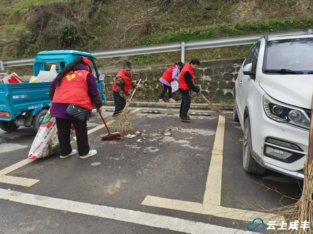 活龙坪：共建清洁家园 共享美丽环境