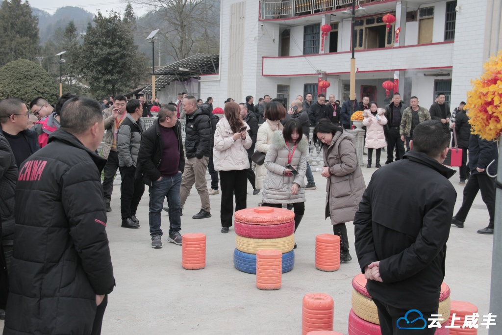 清坪：人大代表齐上阵 人居环境再提升