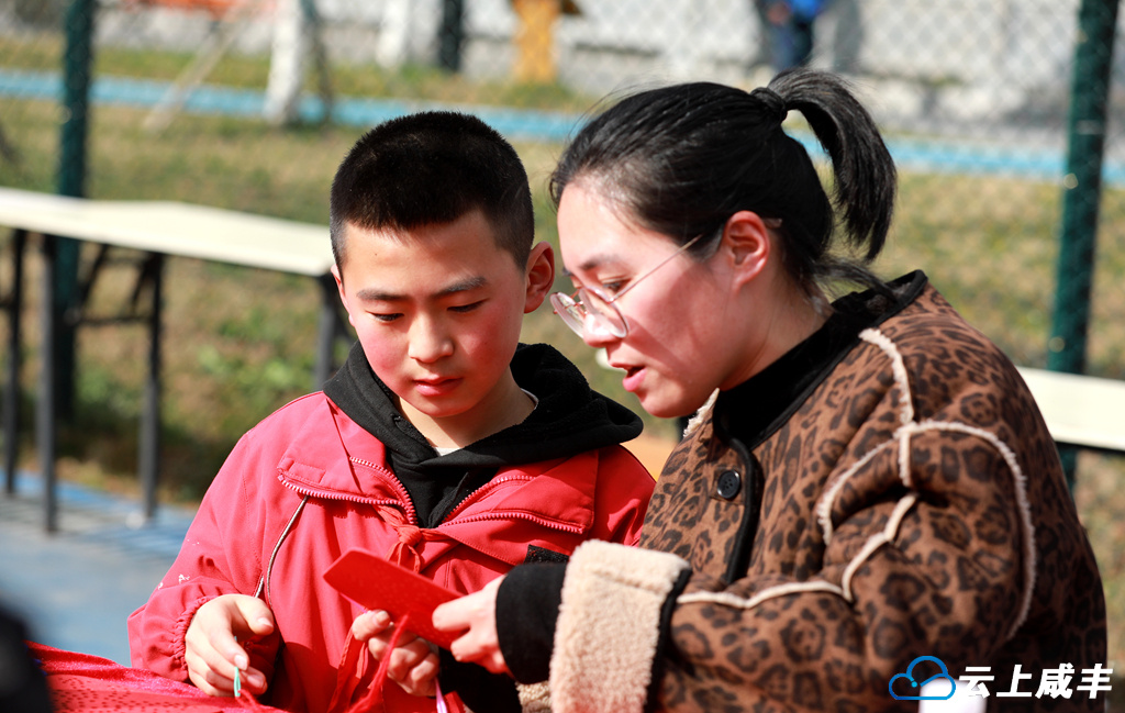 IMGL5236_副本_副本.jpg IMGL5236_副本_副本.jpg