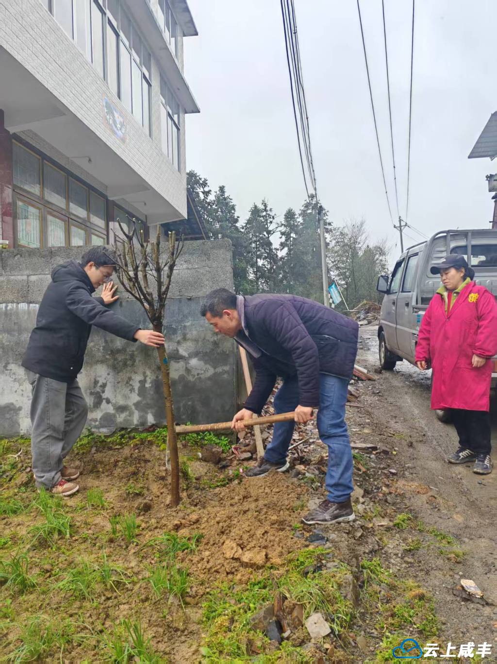 活龙坪乡：生态文明建设 人大代表先行