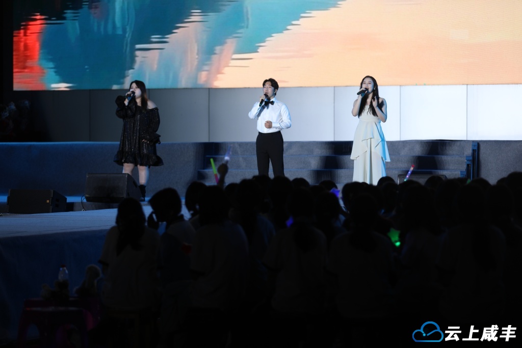 9beaf4f13485c8961dcae96ebf5bc093.jpg 9beaf4f13485c8961dcae96ebf5bc093.jpg