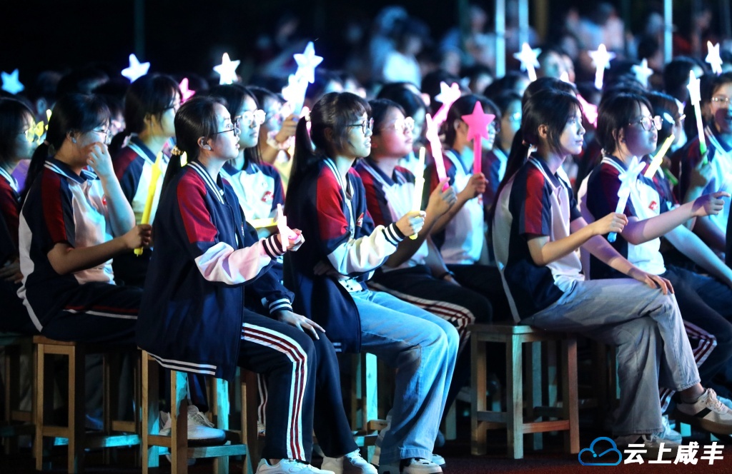 e51e03809dab9cfbd93578a4e4225b7c.jpg e51e03809dab9cfbd93578a4e4225b7c.jpg