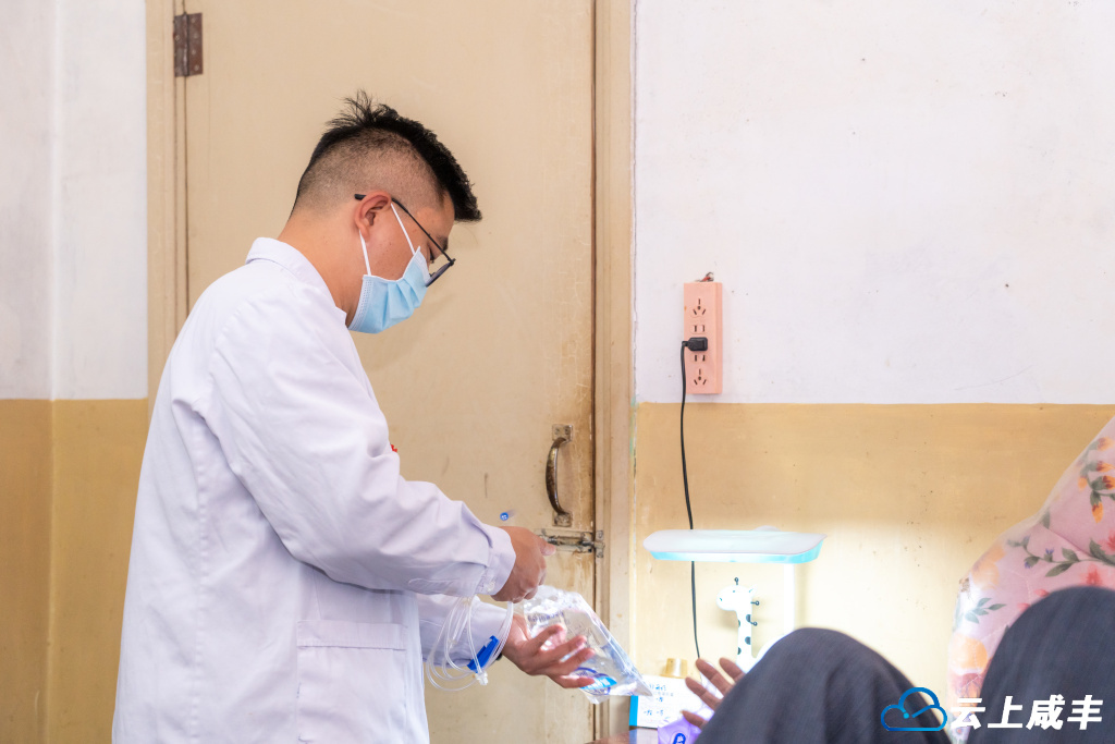 人民医院：“互联网+护理服务”解锁便捷居家护理新模式​​