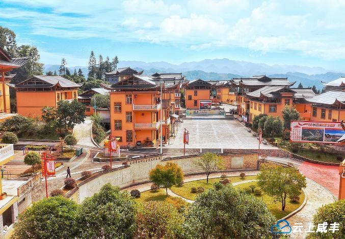 不等不靠建家园——“大胡子”周国恩的家乡情