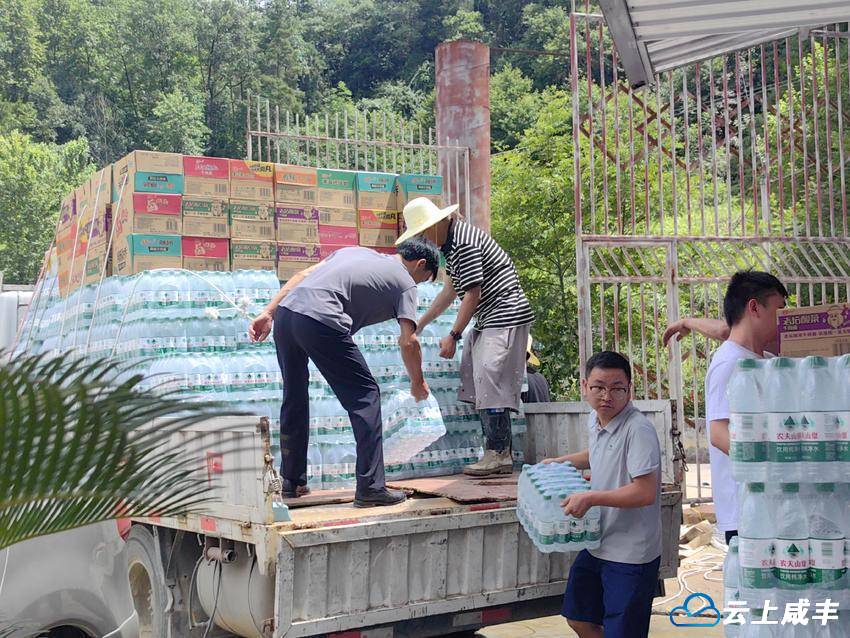 县科经局：闻“汛”而动 全力抗洪救灾