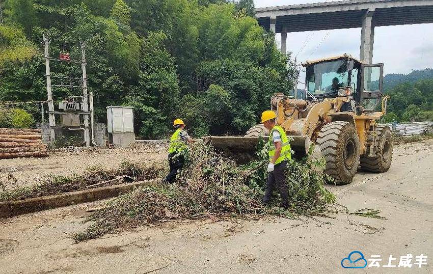 海玉云璟项目部用行动守护城市家园