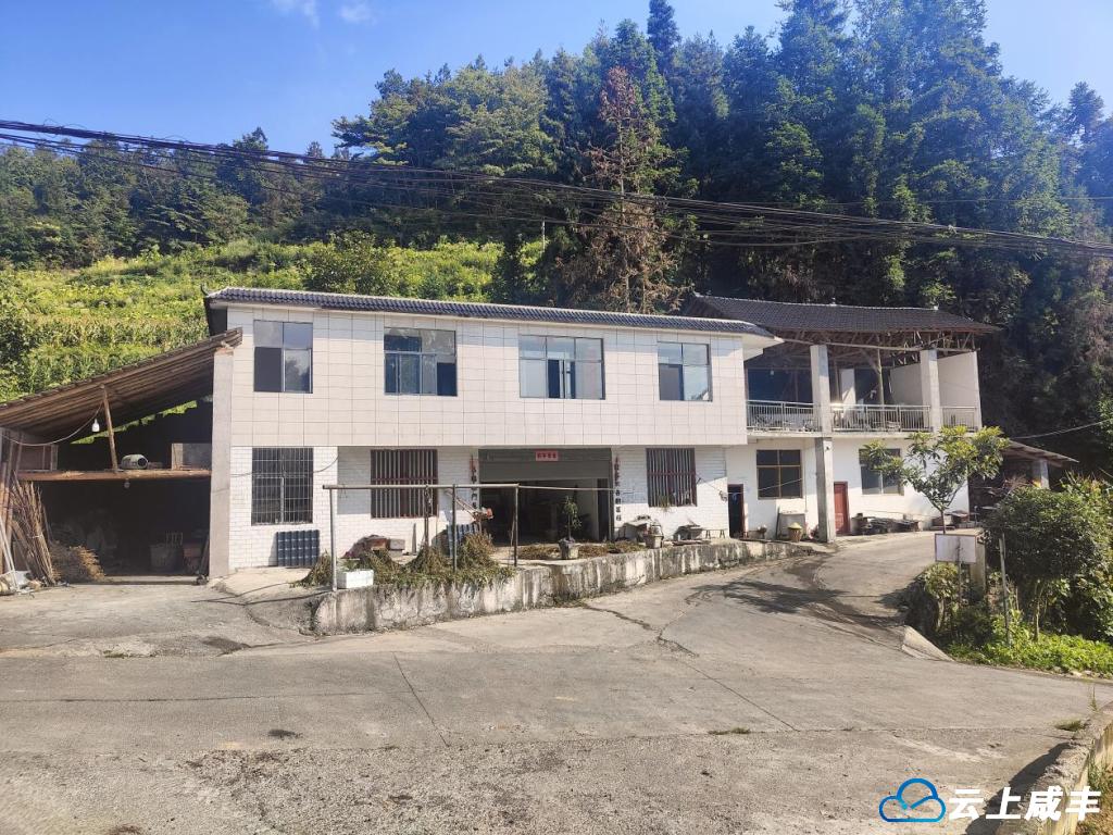 坪坝营镇黄鳝坝村“清洁家园”行动成效明显