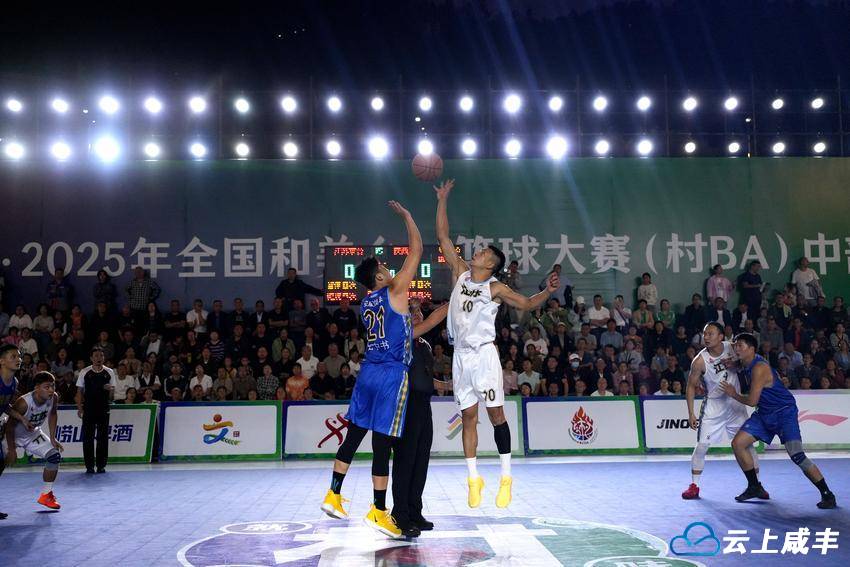 双胞胎兄弟同心战“村BA” 江苏东台队晋级八强