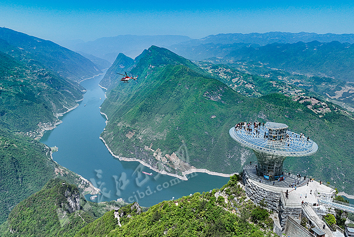 五一假期开局火爆巴东巫峡口景区为游客送上别样见面礼