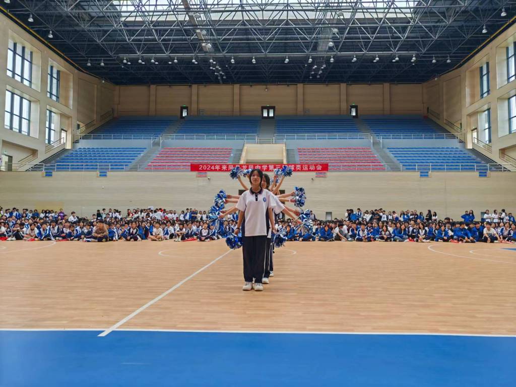 啦啦操1.jpg 啦啦操1.jpg