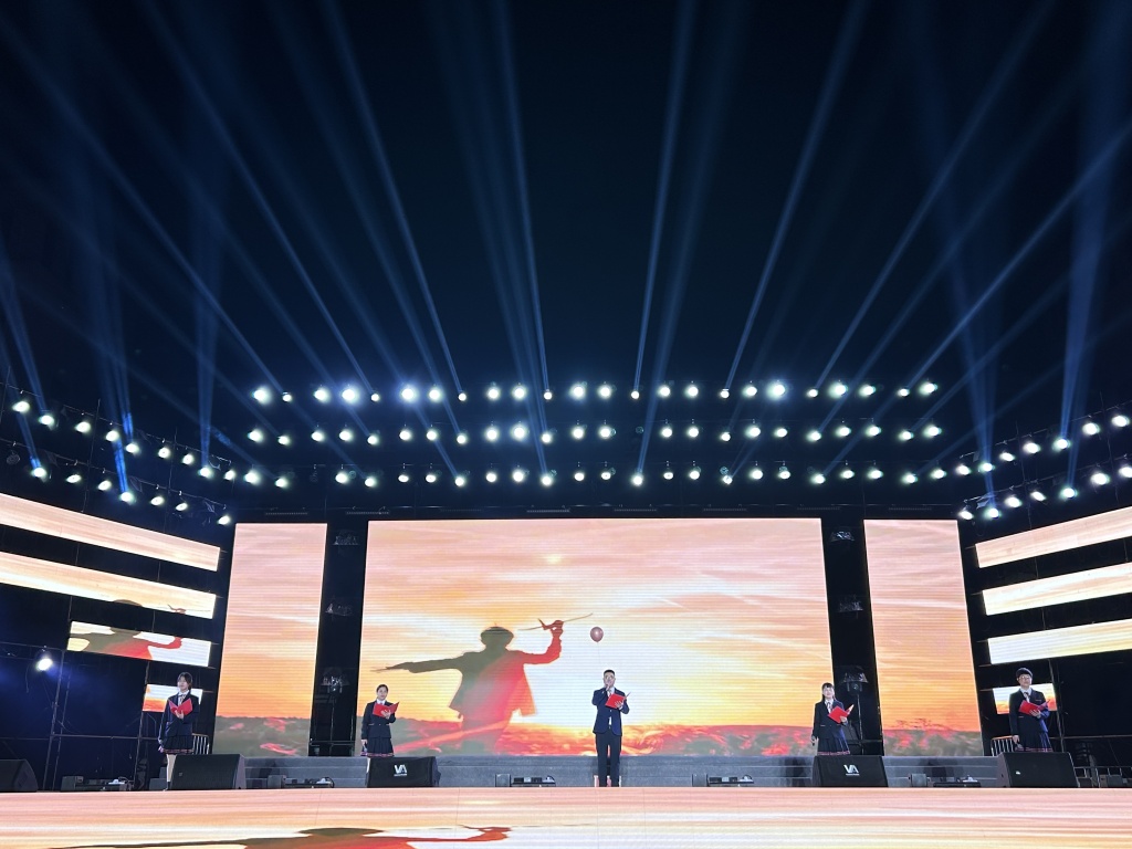 高中部家委会.jpg 高中部家委会.jpg